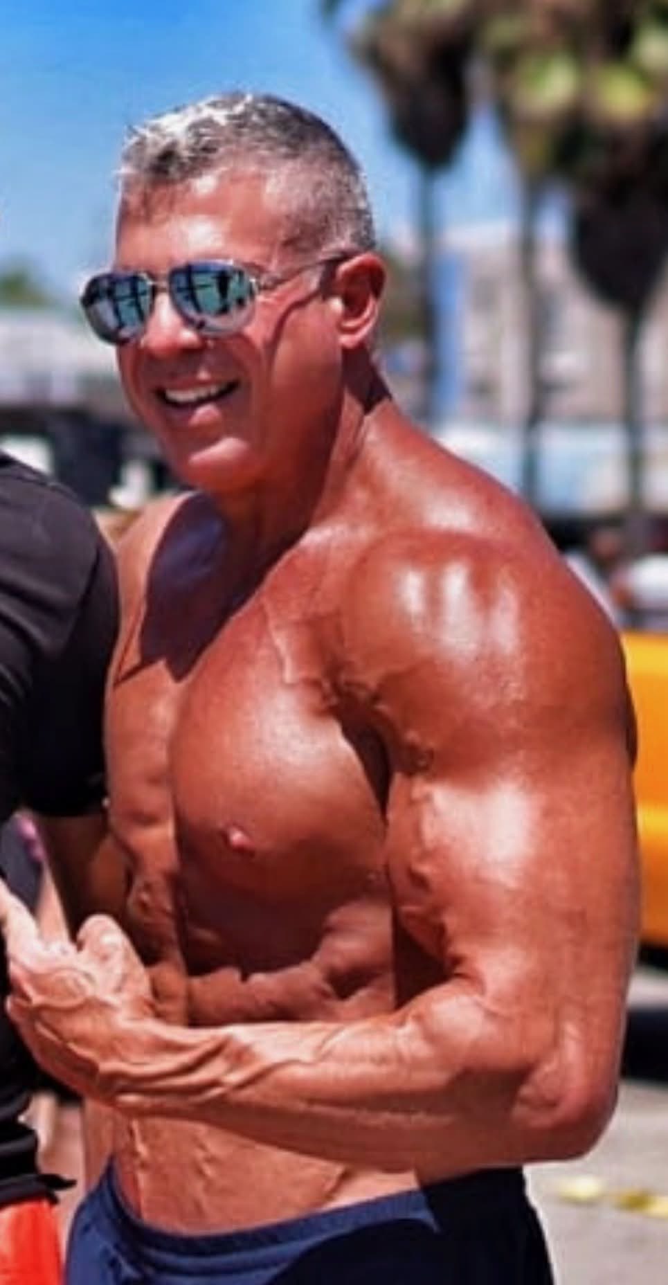 Dr. Cabrera showing conditioning and definition